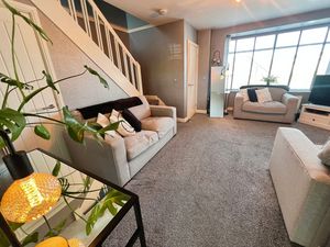 Lounge- click for photo gallery